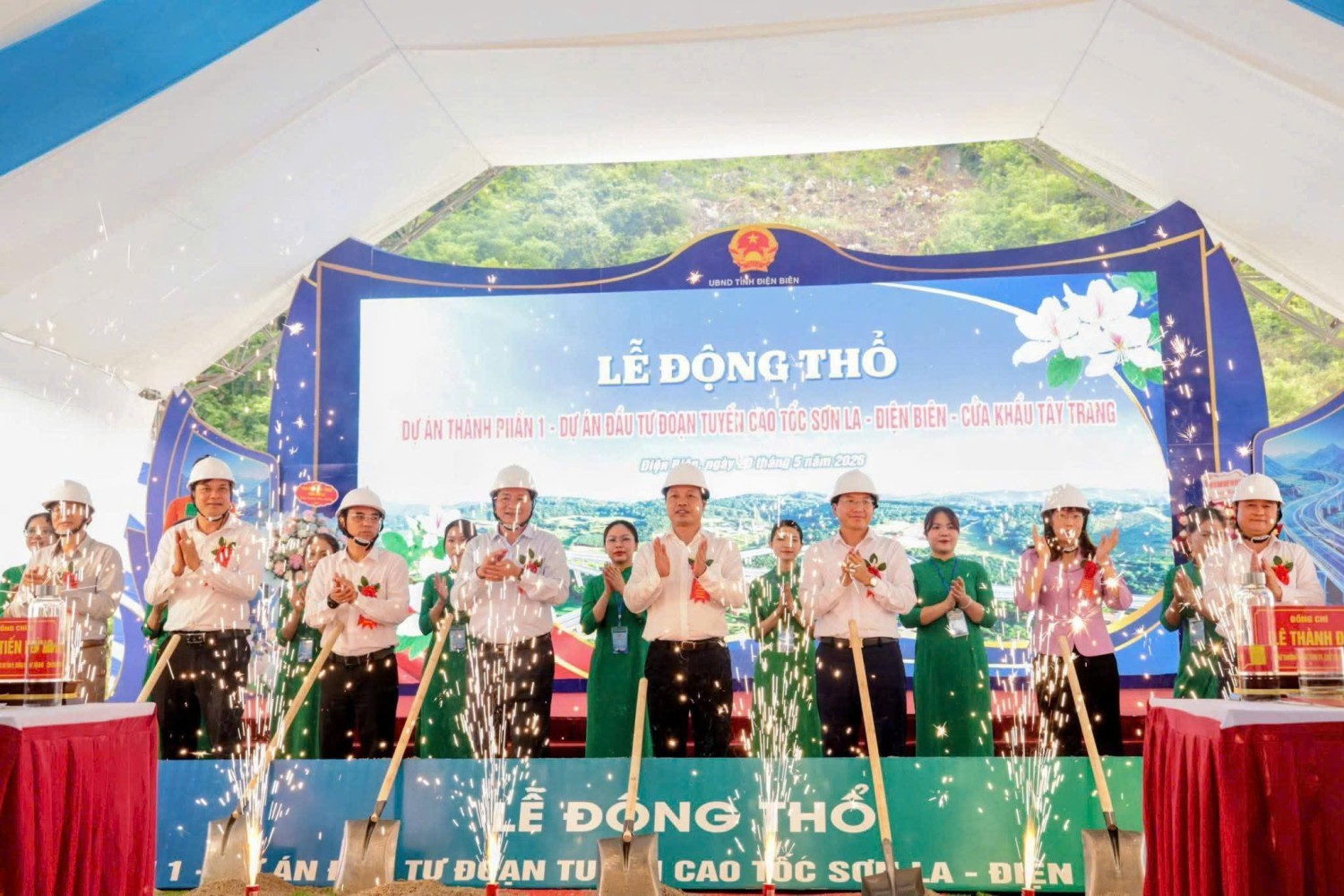 Động thổ Dự án thành phần 1 tuyến cao tốc Sơn La -...